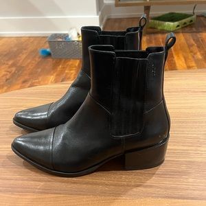 Vagabond Marja Black Leather Ankle Boot